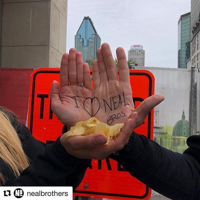 peterneal1's tweet photo. #Repost @nealbrothers with @get_repost
・・・
#30ActsOfGoodness Bonjour Montreal! Avez-vous faim? The #NealBrothers are here to save the day. .
.
.
.
.
#SoGoodTogether #NealBros #giveaway #Montreal #Canada https://t.co/I15u9Vutpj https://t.co/d7yLQdsAca