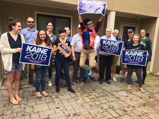 ErinVAVictory's tweet photo. TIME TO JUMP TO IT! Calling all Democrats fired up after today's news-- let's get Arlington's turnout as high as possible in November! #BlueWave2018 #TK4VA Sign-up for GOTV here: https://t.co/XKoWbcCEu7 https://t.co/NVr783bf34