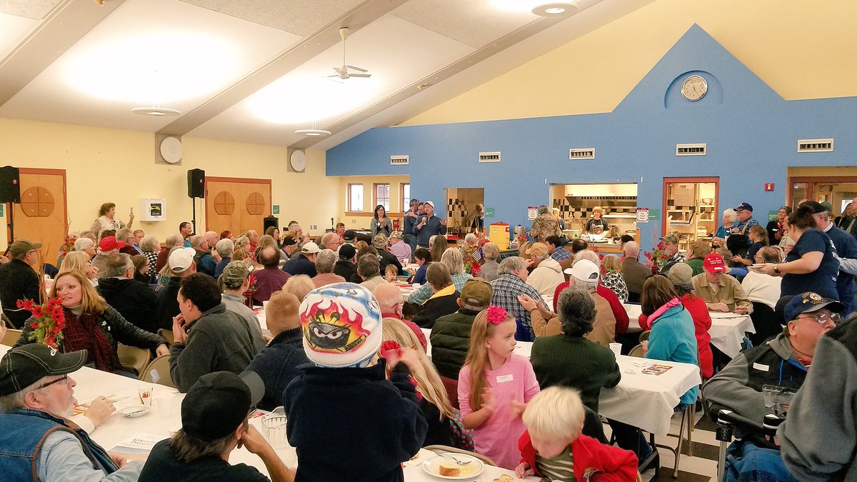 From door knocking to serving meals in the iron range - it’s apparent people are MORE than ready for a new direction in our State Government. The momentum continues to amaze us.

#OverthrowTheStatusQuo
#OneMonthToGo
#MNGov