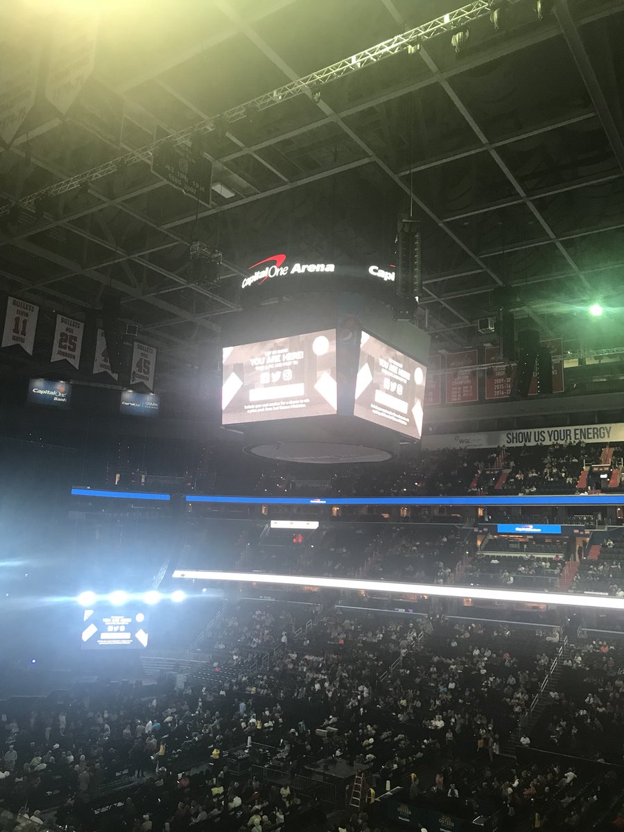 jsmooth_80's tweet photo. #nightofhope https://t.co/vQ1TsjnY8w