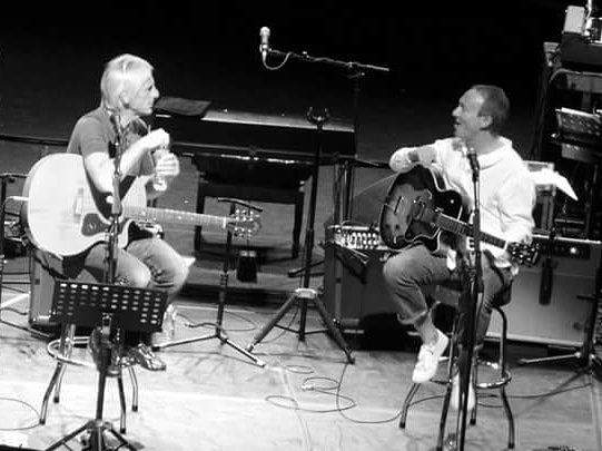 pwisgod7's tweet photo. Weller and friends Rotterdam. Great show. Beautiful https://t.co/t0xdO4ks9t