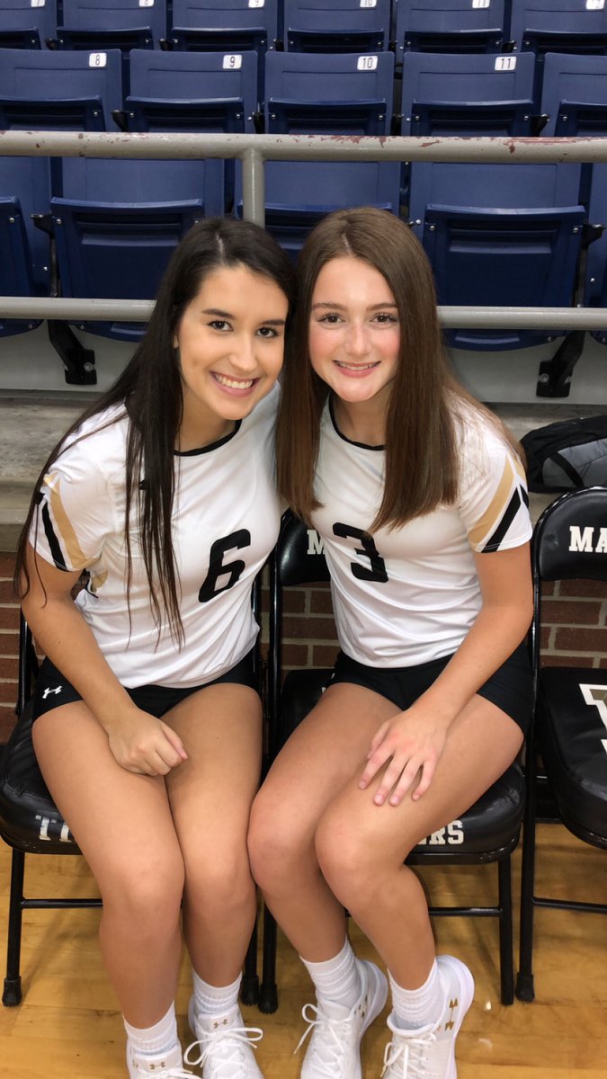 kaitlyngeorge_'s tweet photo. happy birthday sydney!!!!!!! thanks for being one of my best friends &amp; ily 💗 https://t.co/vr53aNnQyV