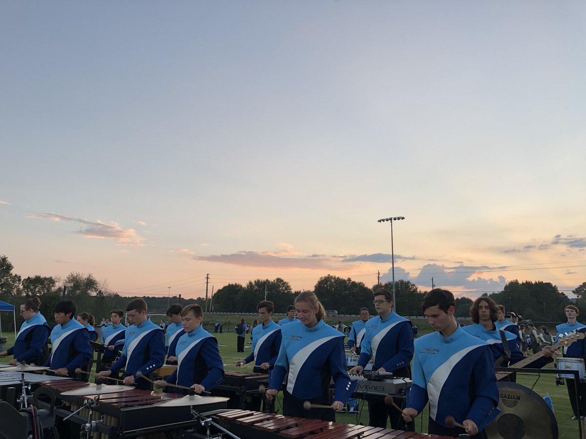 jcjetsband's tweet photo. Warming up for Part 3 - first competition of the season! A beautiful night for #daysofblue. #proudtobeajet #gimmethegoodstuff https://t.co/Zxl6WjGoGO