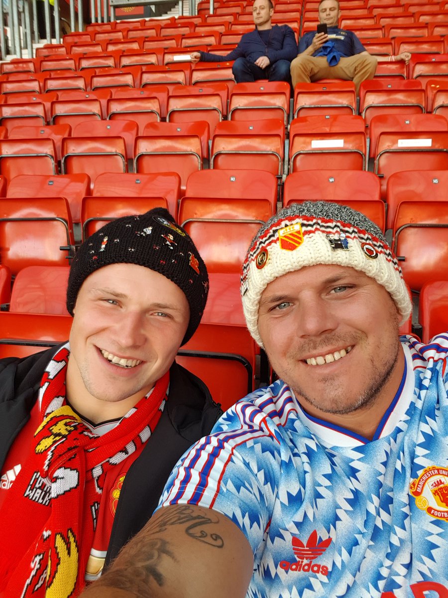 tomgozzy's tweet photo. @RossoBianco1878 at today's game vs Newcastle supporting your quality hats #keepthehardworkup https://t.co/HppfVmFm2q