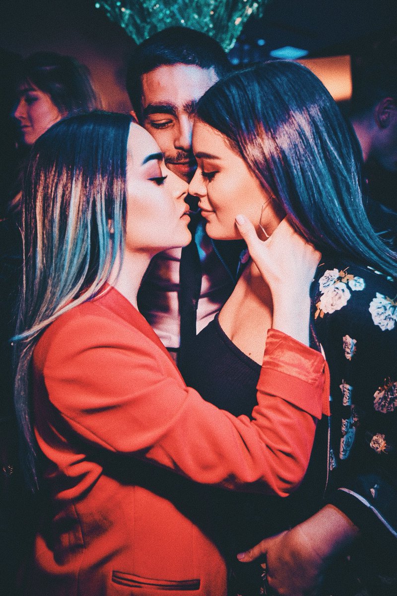 CalleyPoche's tweet photo. Élite la está rompiendo. ✨🤯💘 https://t.co/Harn7mt7k8