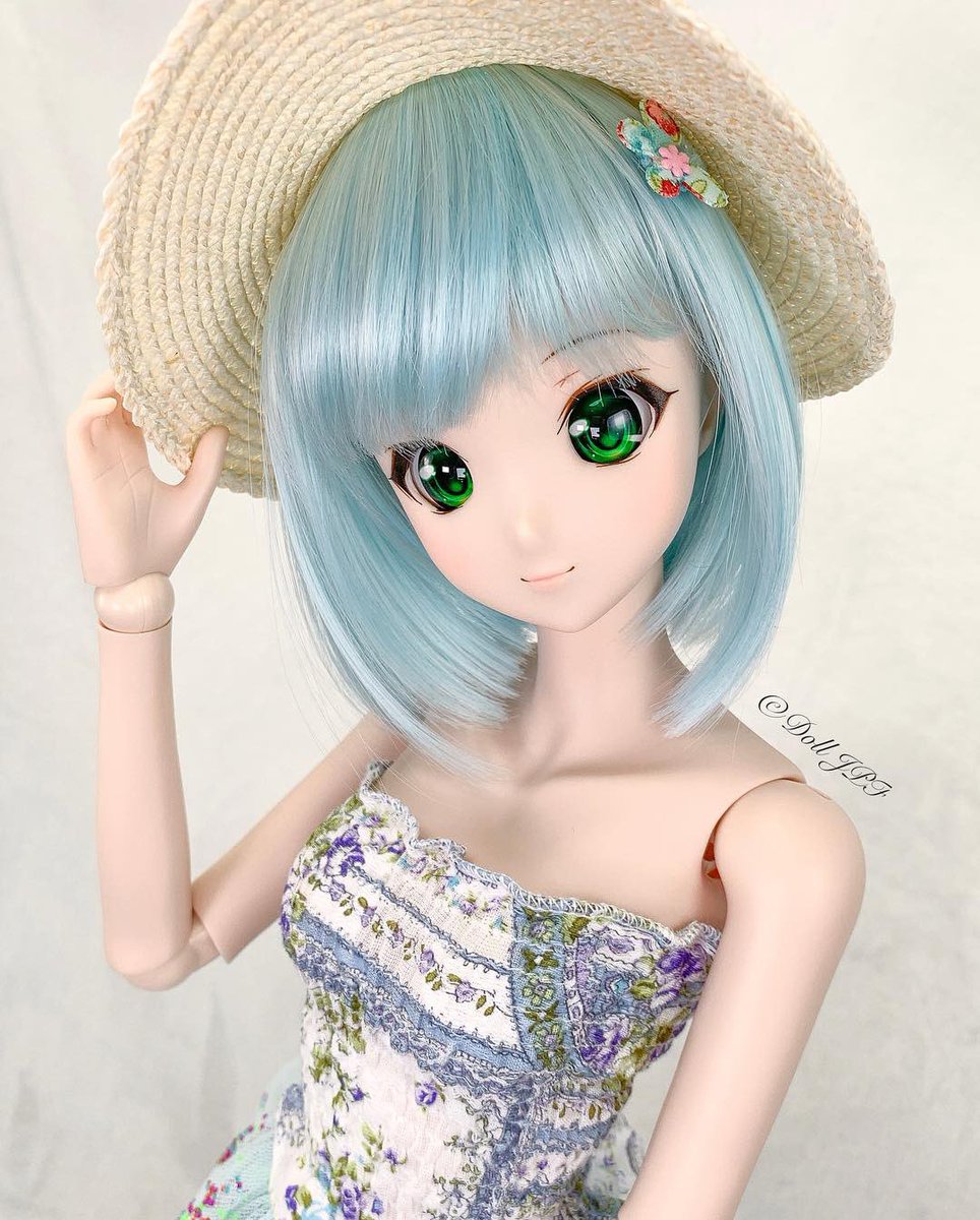 AndroidPDF's tweet photo. 愛ちゃん: 今日は日差しが強いね (^^) .
Ai-chan: Strong sunshine ☀️ today. (^^) .

#smartdoll #smartdollivory #smartdolllife #dannychoo #dolljpf #doll #dollphotography #dollstagram #bjdphotography #bjd #strawhat #hellokitty #hellokittybag #sanrio #hellokittyedwin #edwin https://t.co/e4siBdYMzb