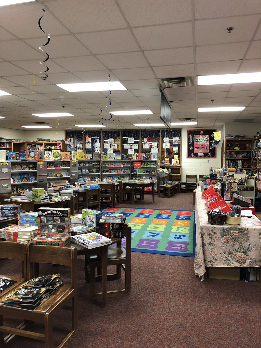 LibraryMacon's tweet image. Macon Elementary Library is having their Fall Book Fair this week.