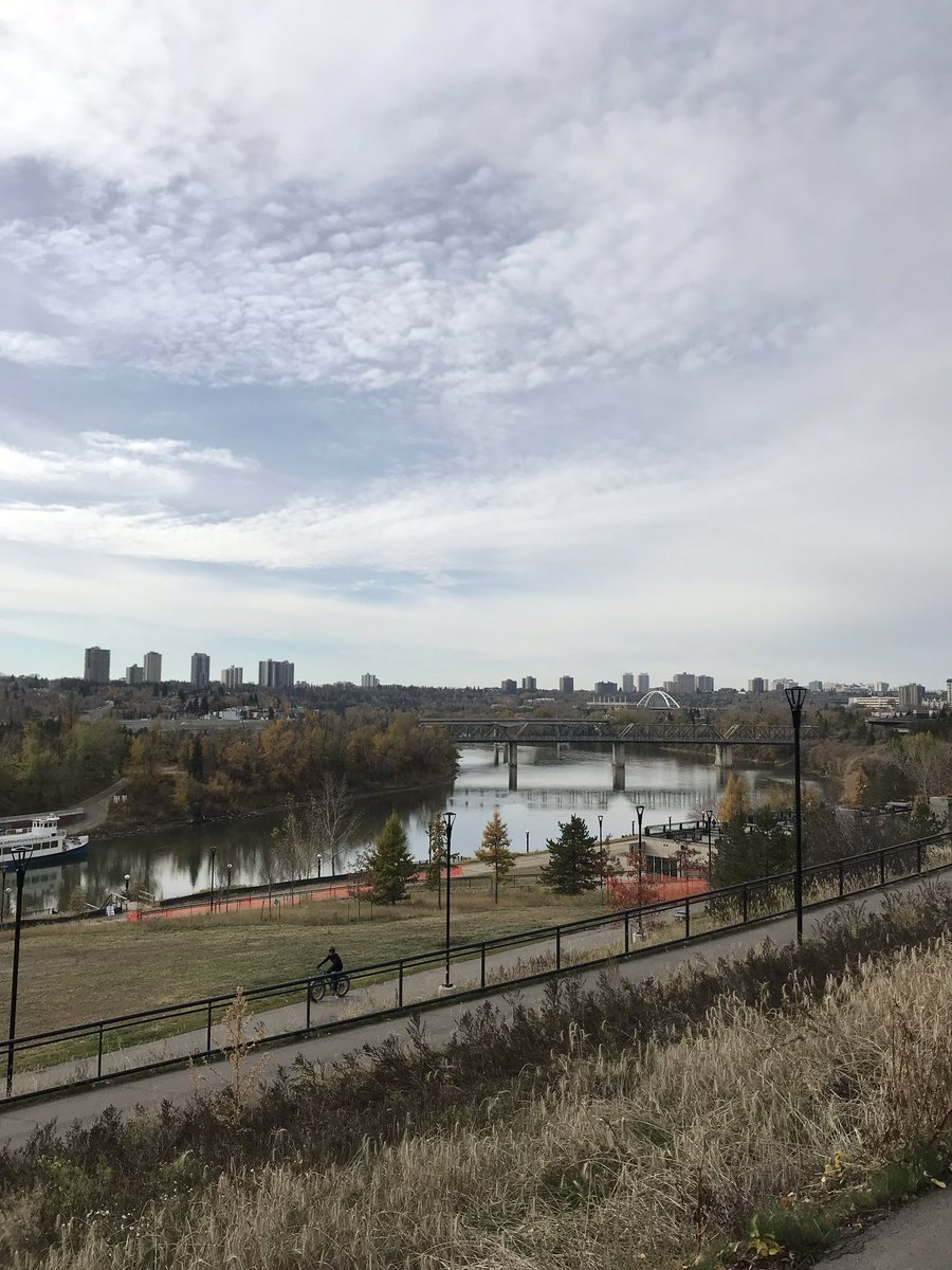 sabormexico's tweet photo. Hacer un Tour con un Segway ✅
En familia, con amigos o viajando solo, @RVAdventureYEG nos enseña como manejarlos y nos lleva de paseo para conocer mas de cerca @ExploreEdmonton
#explorealberta #ExploreCanada #saborescanada #gomedia2018 https://t.co/XTrhhfbIN2