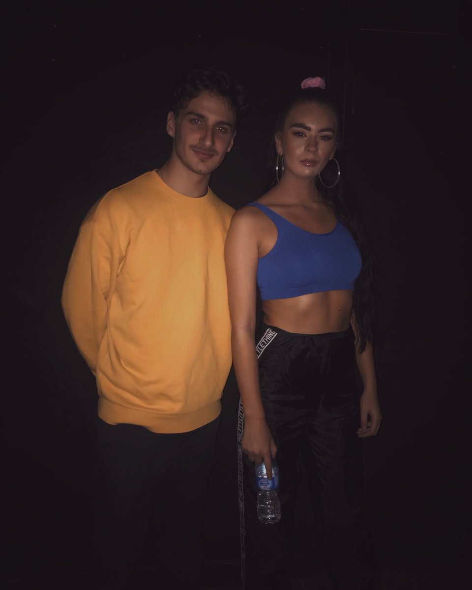 Performing with @thomasmccourtt tonight was a long time coming! Love you long time big things in our paths ❤️☁️☁️