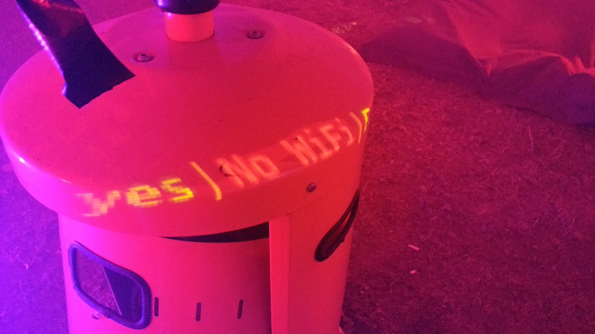 codingcorby's tweet photo. yes No WiFi #18fff https://t.co/MTcSoZCdfM