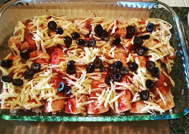 retirebyforty's tweet image. A little bit is better than nada, but sometimes you want the whole ________. 😋 Mrs. RB40 is in the kitchen!! #mexicanfood #diycooking #homecooking