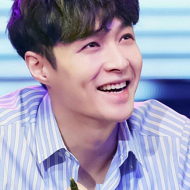 hien_ntd's tweet photo. #HPBD💜🌸
Happy Lay caca Day ❤ https://t.co/am0qjoXDpQ