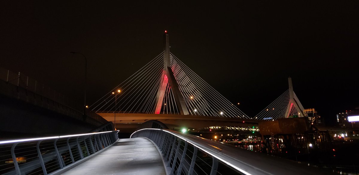 OnlyInBOS's tweet photo. The Zakim is red tonight to honor &amp; remember America's fallen firefighters.

Thank you for your service &amp; sacrifice. 

❤ https://t.co/E3U4NLeWi1