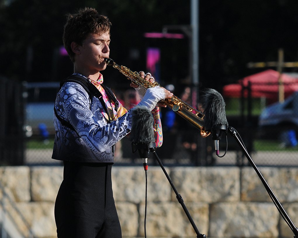 jamesnino8's tweet photo. Lobos place 1st in prelims @ the Vista Ridge Marching Festival. Go Lobos! Let's step it up a few more notches and seal the W in the finals. Pics by @joseph_nin0. @LehmanHighLobos @lobobandbooster @denishapresley @LehmanBand #reJoyce2018 #GD2BL #LoboBandFan #PassionAndIntensity https://t.co/yotlXJuwfF