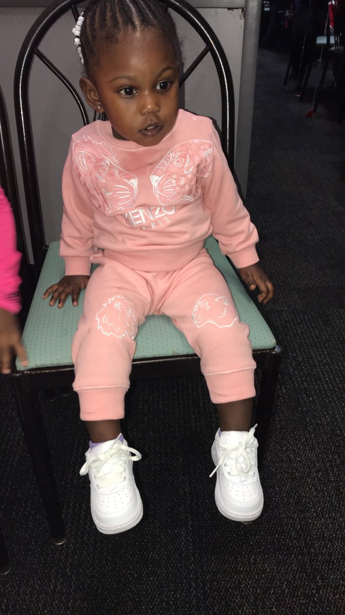 Ray__2x's tweet image. My queen is about to be 1️⃣ 10/09 love my baby girl❤️🤞🏽💫