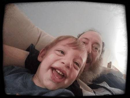DavidFieldspar's tweet photo. https://t.co/t7b2bzG3ob ~ 🚛❤🤠👪 We love hometime foolishness. 
#OTR #overtheroad #trucking #18wheeler #tractortrailer #lower48 #truckin #truckinlife #Merchantvillenj #hometime #NJ #SouthJersey #truckerfromphilly #EastCoastTrucking https://t.co/GsWus8gb2k