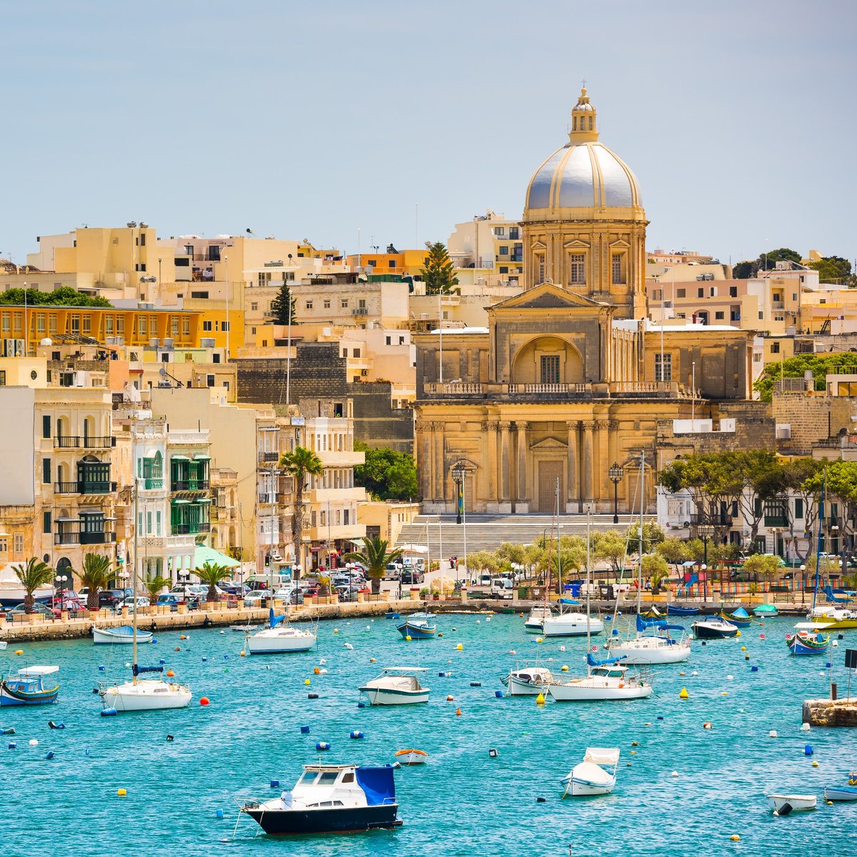 FerraraPorter's tweet photo. Un día entre #Comino, #Mdina y #laValeta: te presentamos un itinerario de mañana, tarde y noche en #Malta, incluyendo un picnic inolvidable frente a las aguas turquesas. ➡️➡️➡️ https://t.co/Vi1k76E8lp https://t.co/ss92snLR5q