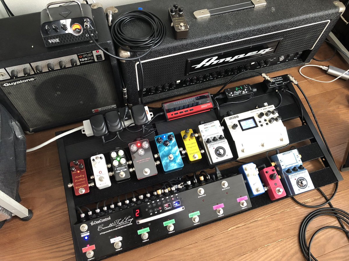 kei_style_'s tweet image. サブボート8代目完成。エフェクターで音を創りました！っていう音がするボートに仕上がりました（笑）
メインボードがわりとナチュラルな音がするボードになっているので、対比が面白い😀

#mooer
#oceanmachine
#エフェクトボード