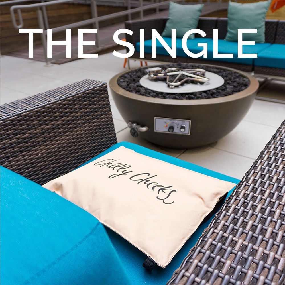 ChillYourCheeks's tweet photo. The Single is the perfect size to fit your favorite chair. 😊 Enjoy the outdoors this weekend with chilled cheeks. ❄️

🛒 SHOP HERE: https://t.co/8Y3T8TyY53 https://t.co/wDW3bYDsJc