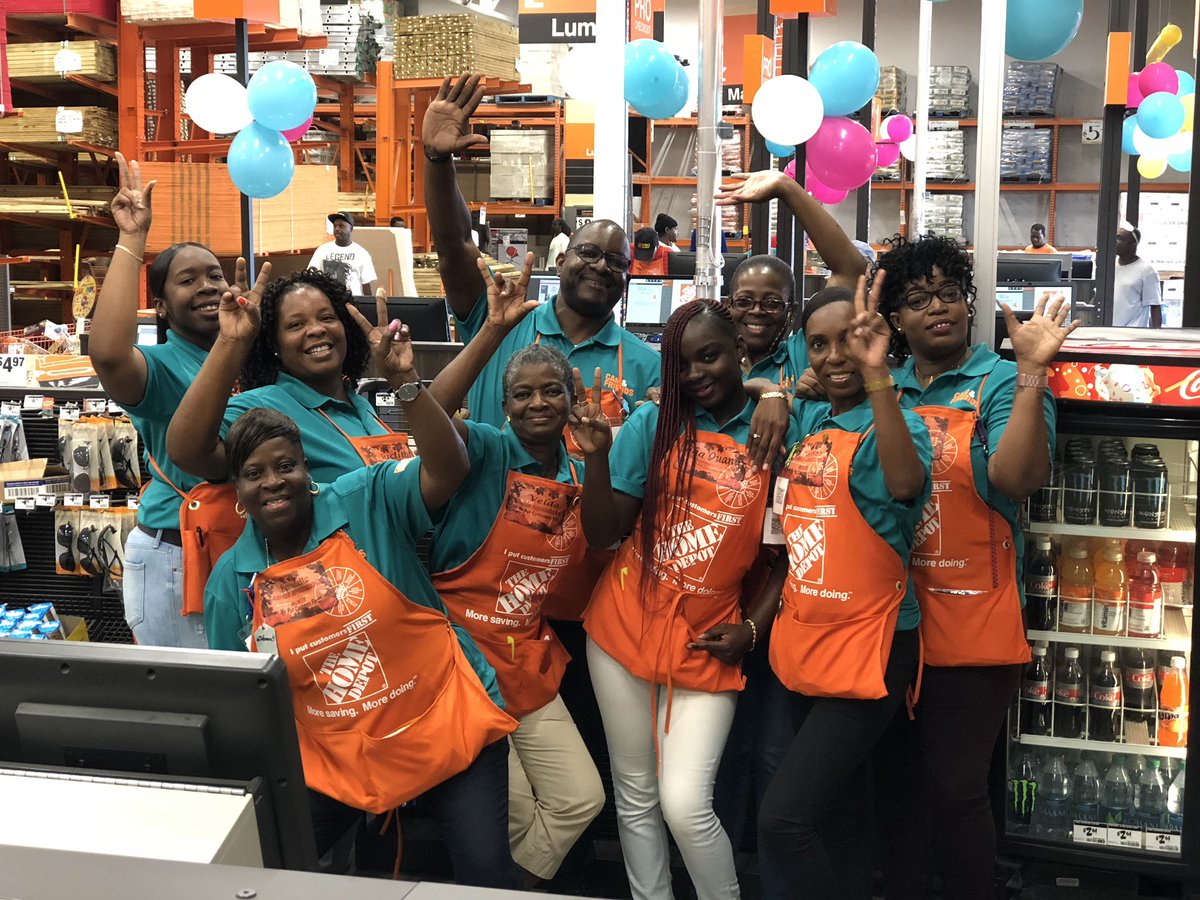 MzKuki's tweet photo. Celebrating CAM and Friends in grand style #8201 https://t.co/ljnac93Ovw
