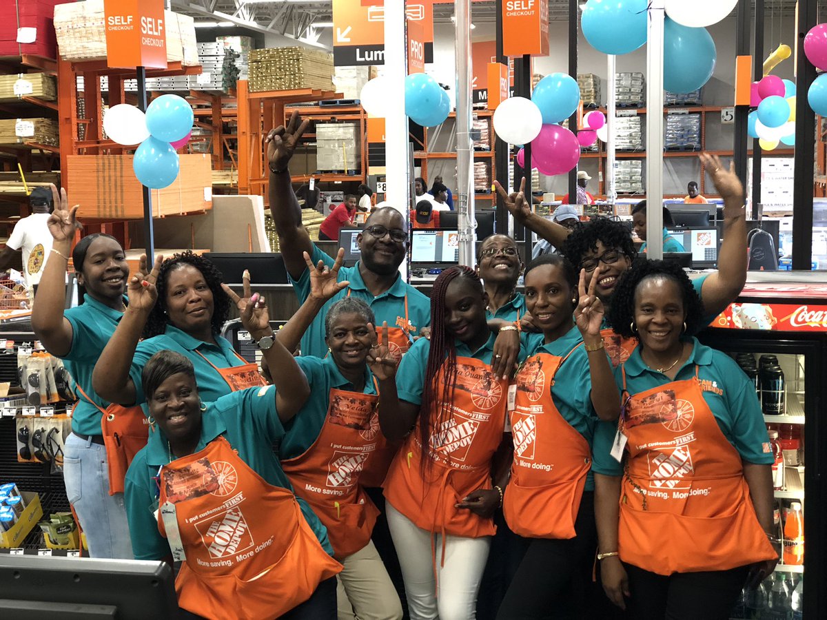 MzKuki's tweet photo. Celebrating CAM and Friends in grand style #8201 https://t.co/ljnac93Ovw