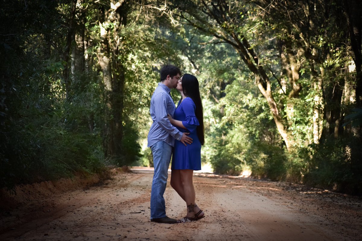 AlexisMitchem's tweet photo. our little family will be getting a little bigger and a lot sweeter as we wait the arrival of our BABY GIRL 💗 Annalise Grace Martin will make her arrival February 2019 and we couldn’t be more excited! Her daddy is already preparing to keep the boys away for the next 50 years! 💗 https://t.co/ECVDxBohyF
