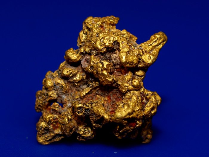 GoldRushNuggets's tweet photo. Gnarly piece of raw gold! This one was just found in northern California. https://t.co/kehoXNcZZX