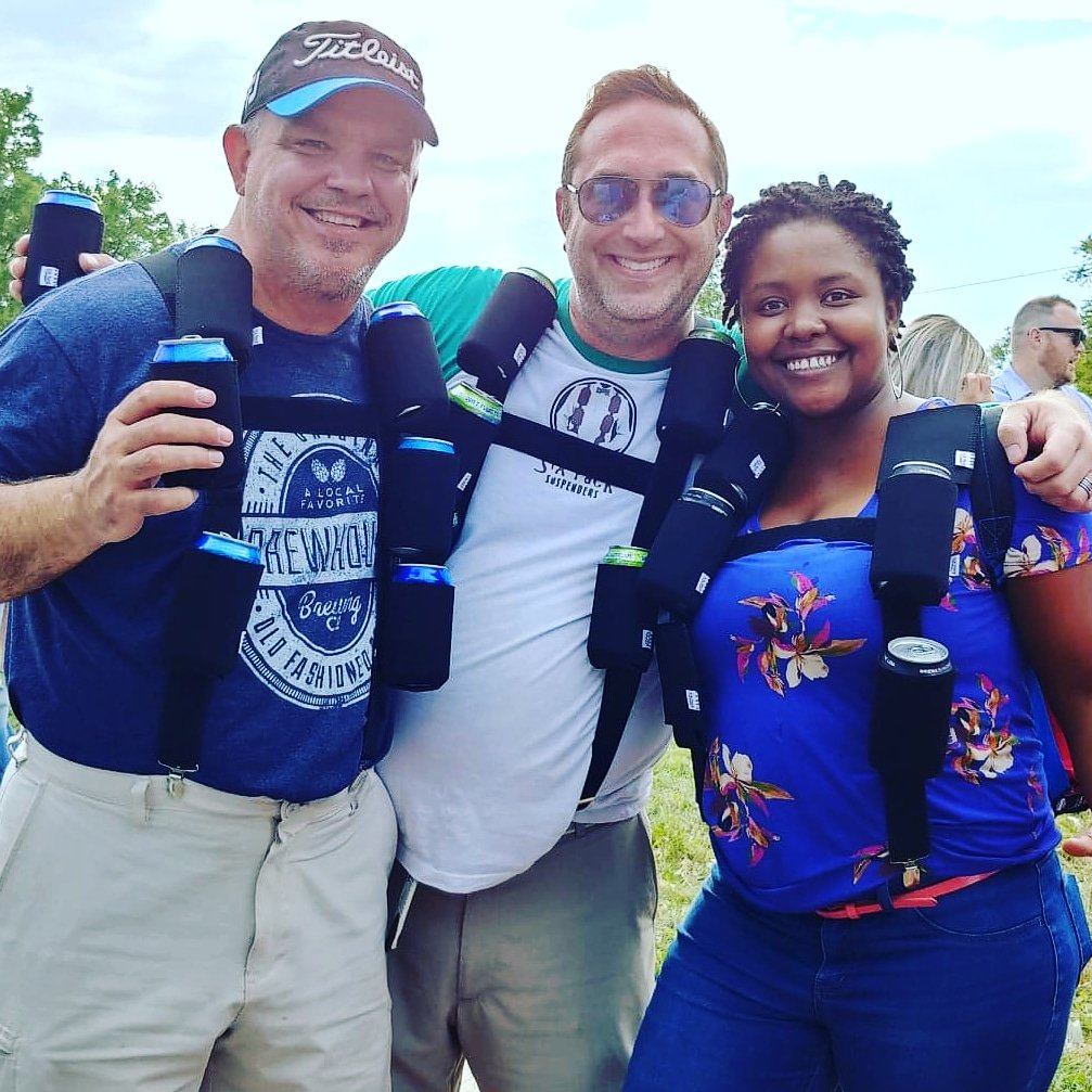 6PACKSUSPENDERS's tweet photo. Another happy customer 😀
#sixpacksuspenders #cottlewaddle #cottlewaddle2018 #beerme #nicecans #suspenders #beer https://t.co/sB5hFkPlNW