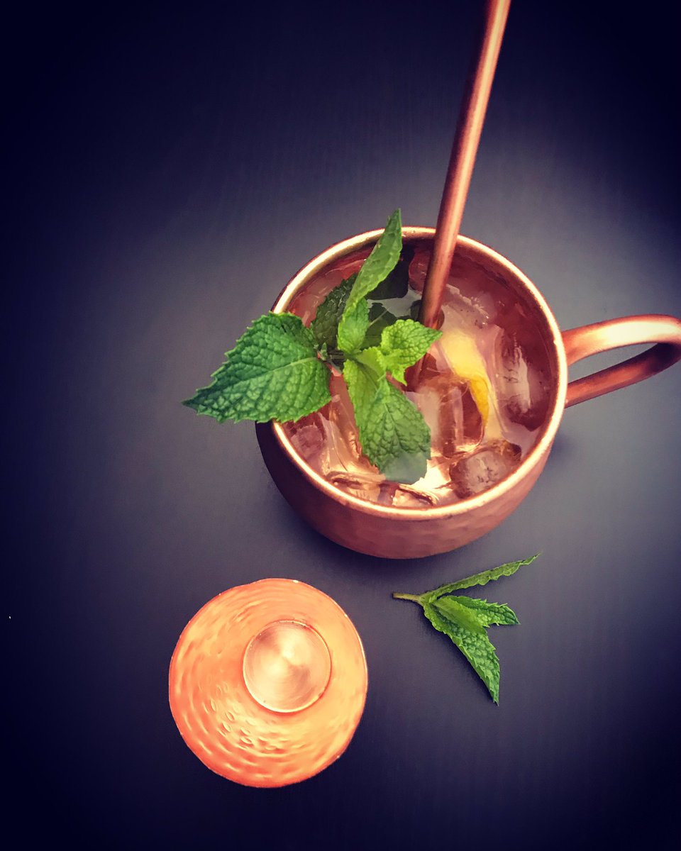 Drink with Cretoni!! shop at amzn.to/2HQ5s4d
For more products visit us at cretoni.com/shop

#weekend #weekendfun #moscowmule #copper #purecopper #coppermug #saturday #saturdaynight #saturdayfun #relax #cretoni #mugshots #cocktails #hammered #evening #eveningfun