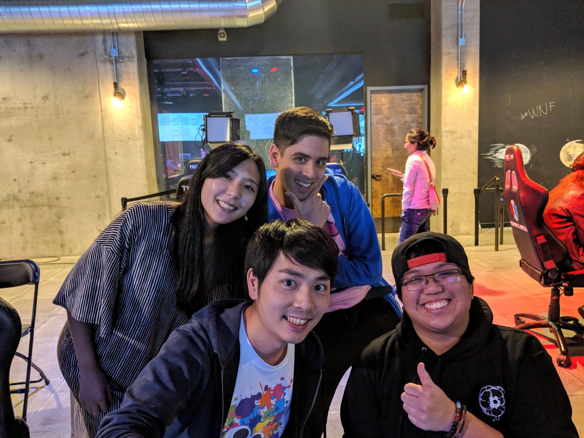 トラこう tweet media