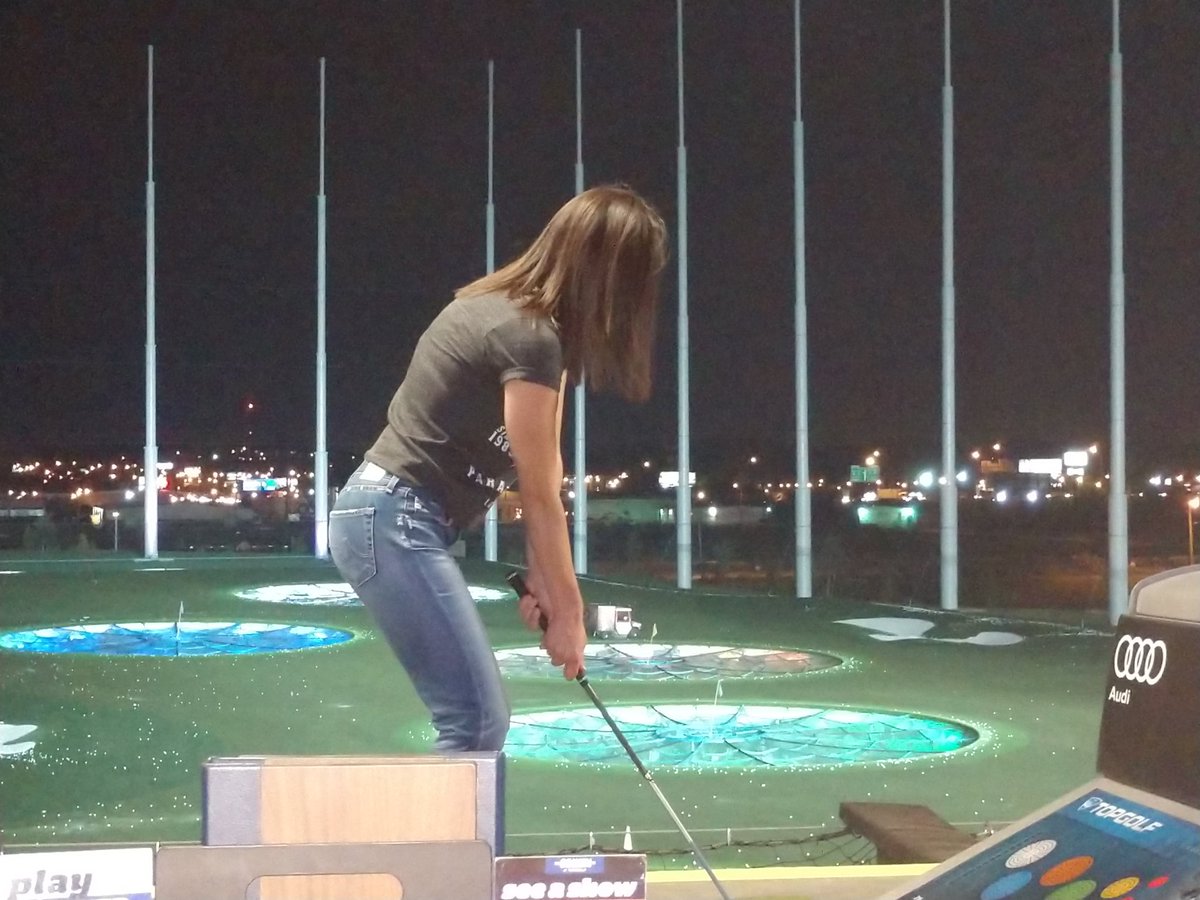 MusicCityTR's tweet photo. When Buckeyes win why not @Topgolf with @theMarilynds @LindsayAnnStan @kaseymariestan right @markpantoni @BillisKing @CrazyCharlie615 @ThePoguester @BIGJOEONTHEGO #LuckyGuy #Playing36 https://t.co/uAiQMrvKti