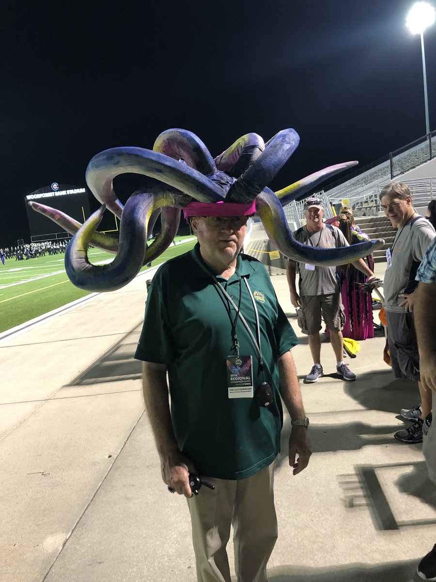 Dr Tim having fun before <a href="/sevenlakesband/">Seven Lakes Band</a> performs in finals. #boa2018