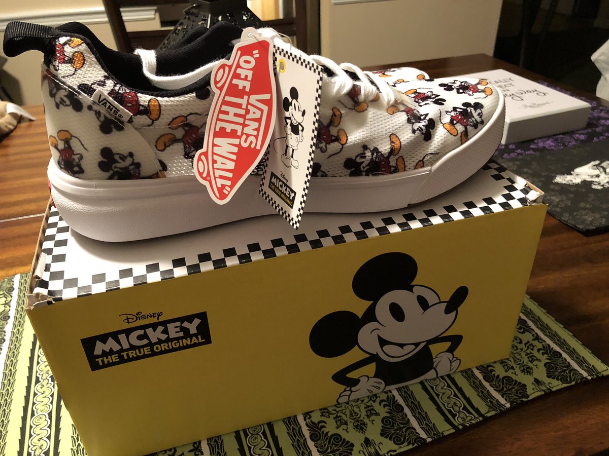 vans ultrarange mickey