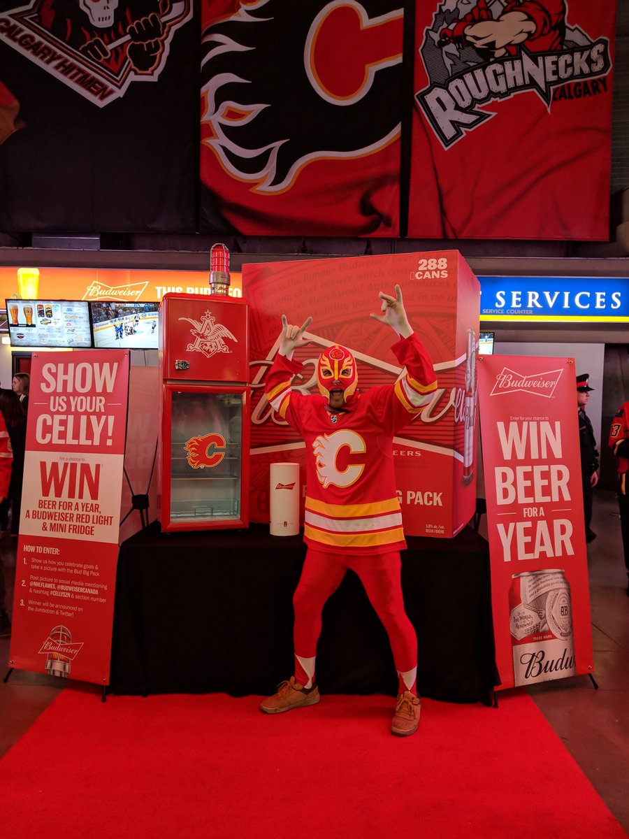 CanadianJM_'s tweet photo. @NHLFlames @BudweiserCanada #CellySZN #Section225 Section 225 https://t.co/1QFfqb7ICA