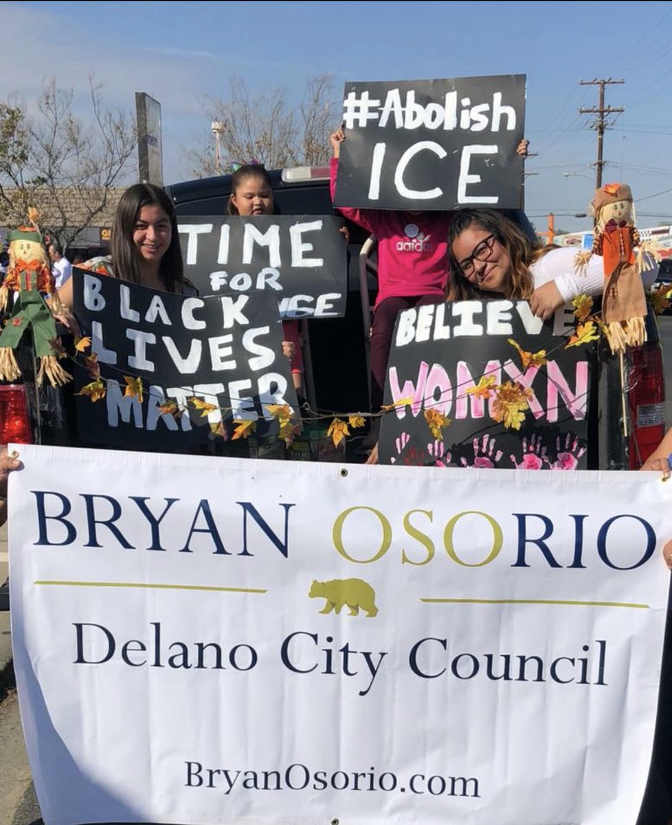 bryanosorio2018's tweet photo. Today was the Annual Delano Harvest Holidays Parade🙌🏽

Enjoy the pics and political statements, especially necessary for communities after today’s senate confirmation on Kavanaugh. His confirmation is a[nother] threat to the fight for social justice and equity. https://t.co/SAxtPFgAzl