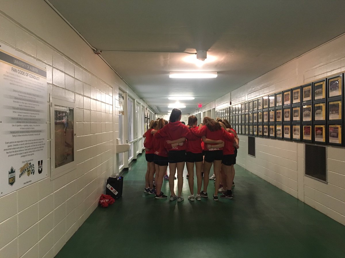 calgaryfireAAA's tweet photo. Bed time?!? Nope.... GAME TIME!!! Game # 2 of the showcase weekend!!! Girls are ready!! #firetogether https://t.co/52i9MC0GQn