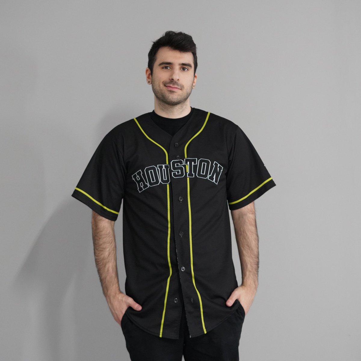 TipoftheHats's tweet photo. We have @OutlawsOW merch modeled by @likeclockwork that you can win in our sweepestakes! 

See how to eneter at:
https://t.co/4ikdb3oRgH  #TotH2018 https://t.co/ZmciJiKlWK