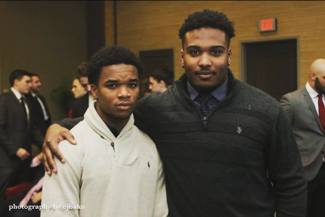 No Lie I'm Hurting Right Now.. I Lost My Roommate, My Brother, But Most Of All A Great Friend.. It Still Doesn't Feel Right Or Real.. I Wish Someone Would Wake Me Up, I Love You Bro.. Watch Over Me Family ! Fly High, You Earned Your Wings Bro 😭😭😭🕊
<a href="/JB1K_/">JB</a> #JBFOREVER #LL40