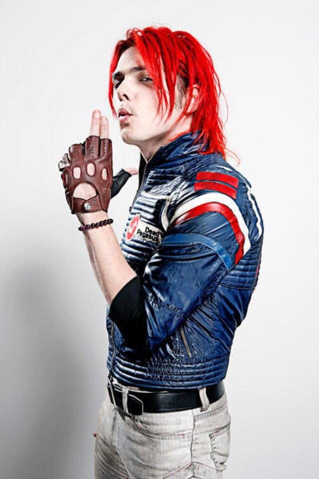 Taxpayer Gum klasselærer alexandra on Twitter: "@Michael5SOS Danger Days era Gerard Way. You should  also consider bringing back the red hair 💯 https://t.co/dmM0NSTtCX" /  Twitter