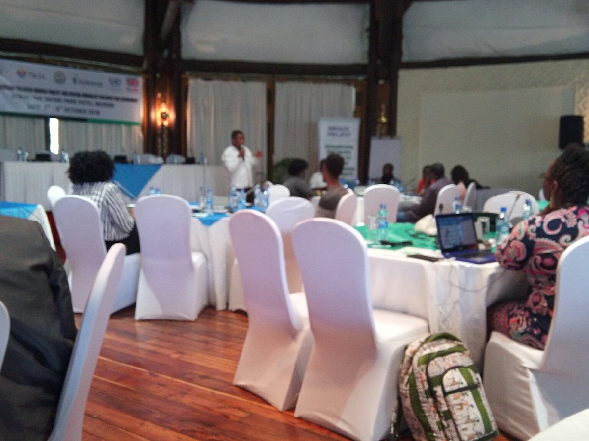 WanjohiK's tweet photo. Local #LanguageMatters  in #communicating the #ClimateChange @mithika_mwenda  of @PACJA1  says #ACCERAwards #TAAFA @AfricanClimate @msimire https://t.co/BQ3SvFcUGI