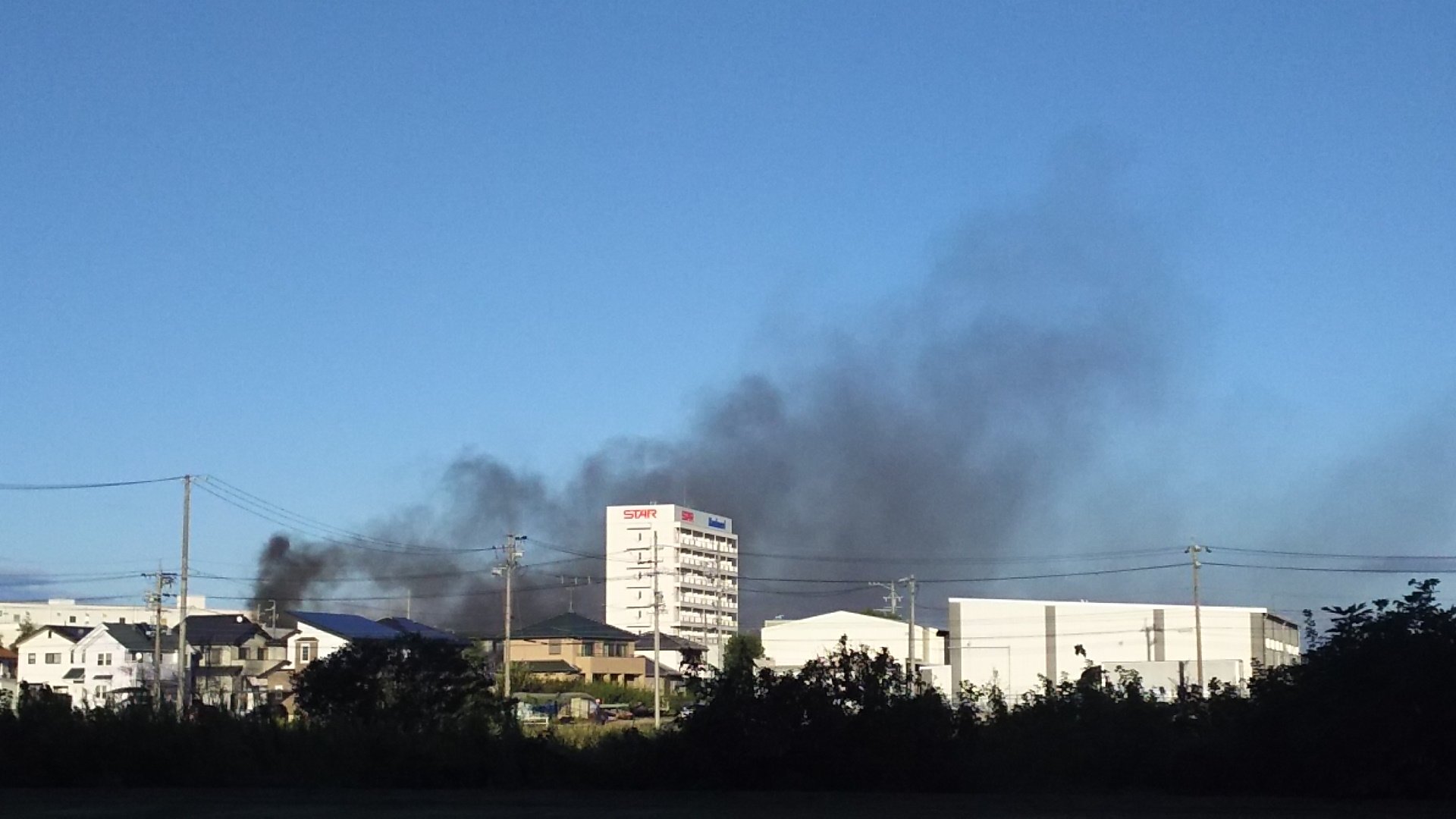 画像 小牧市の火事 燃え続けてます くさい Https T Co Rz9etfwsca まとめダネ