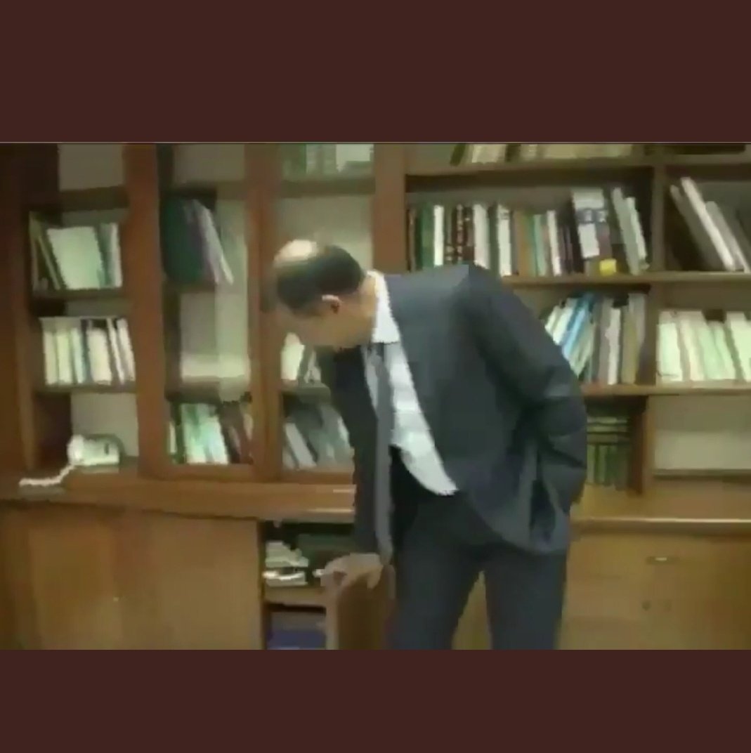 mindliberation7's tweet photo. وش تدور يا الطيب... معقولة تبغون تقنعون الناس أنكم مو خاشين جمال خاشقجي في الدرج
شنو هالمسخرة!!
#السعودية_تغتال_جمال_خاشقجي 
#السعودية_يهمها_جمال_خاشقجي https://t.co/yIZN95jjyC