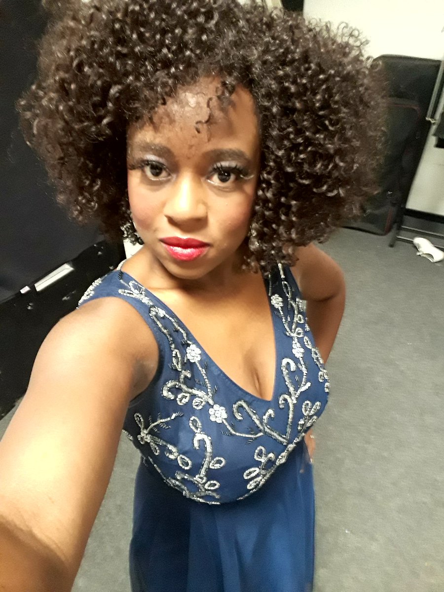 NazareneSings's tweet photo. Ultimate Whitney Show the other night #SoldOut #FirstTimeForEverything #Smashedit #LiverpoolWereLit #SoulBowl #AnotherString #Humbled #LiveMusic @ThegreenroomLiverpool https://t.co/aa3jMiBN9q