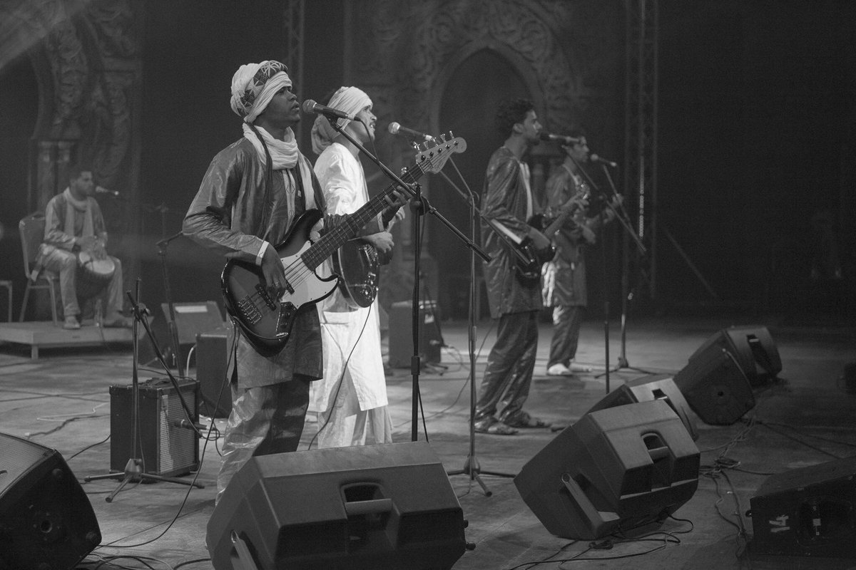 emanereofficial's tweet photo. #ÉMANÈRE #emanereband #GuideDesert #Music #Band #Tartit #Tuareg #Blues #Rock #Tuaregmusic #Tuaregrock #Desert #Desertmusic #Desertblues #Sahara #Africa #World #Africanmusic #Worldmusic 😍🎶🌍 https://t.co/OnoPP1JR73