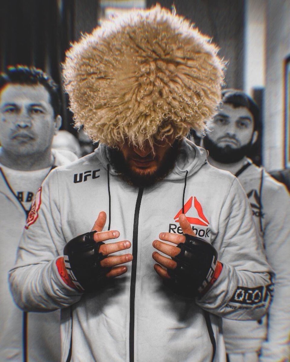 TheMcBang's tweet photo. All praise to the most high 🙏 #UFC229 #Khabib https://t.co/TfHJA0XS1L