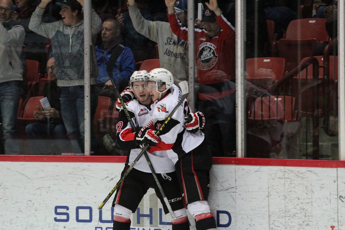 n_gregs20's tweet image. Congrats to Bert on his first nhl goal!! @B_Howdy21 #yeee