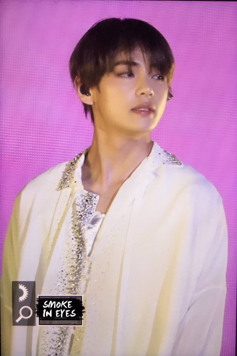 Smoke In Eyes On Twitter 181006 Love Yourself In New York