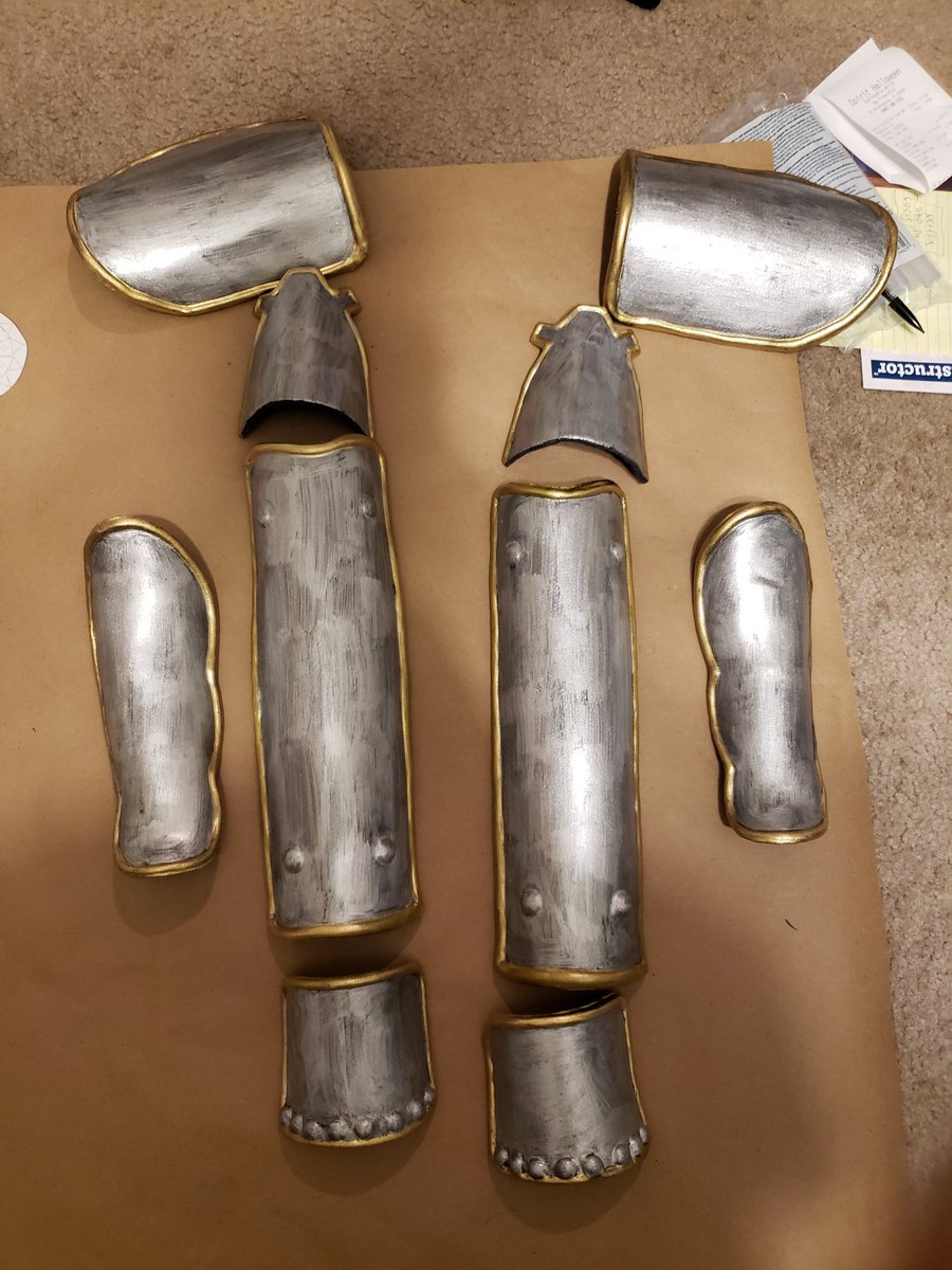 MrsSwolbroham's tweet photo. I'm so proud! #craftybitch #MortalKombat #firstarmorbuild #cosplay https://t.co/YMybU3YnUT