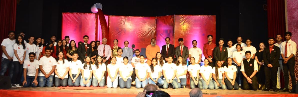 gunjantripathi's tweet photo. The whole #tedxahlconintlschool team! Young minds buzzing with ideas made it all happen! @Akshit262001 was our one-man-army @Surbhi112 you rocked social media @theglowofviolet @AarnavGupta brilliant work on the content! Those I cant tag,  it would've been impossible without you. https://t.co/nMhaHforlm