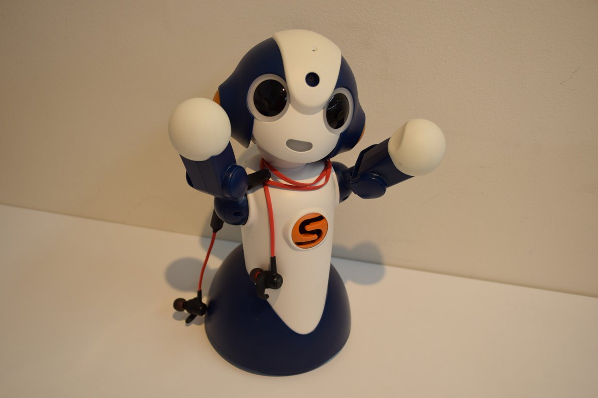 robot_shop's tweet photo. 寒さ対策ばっちり!
#音楽 #芸術の秋 #それマフラーじゃないよっ #STEM教育 #Vduino #工作教室 #ロボット相撲 #RobotSumo
#マクソンモータ #MakerFaire #ROBOTSHOP #ロボットショップ https://t.co/9zvuewhZMX